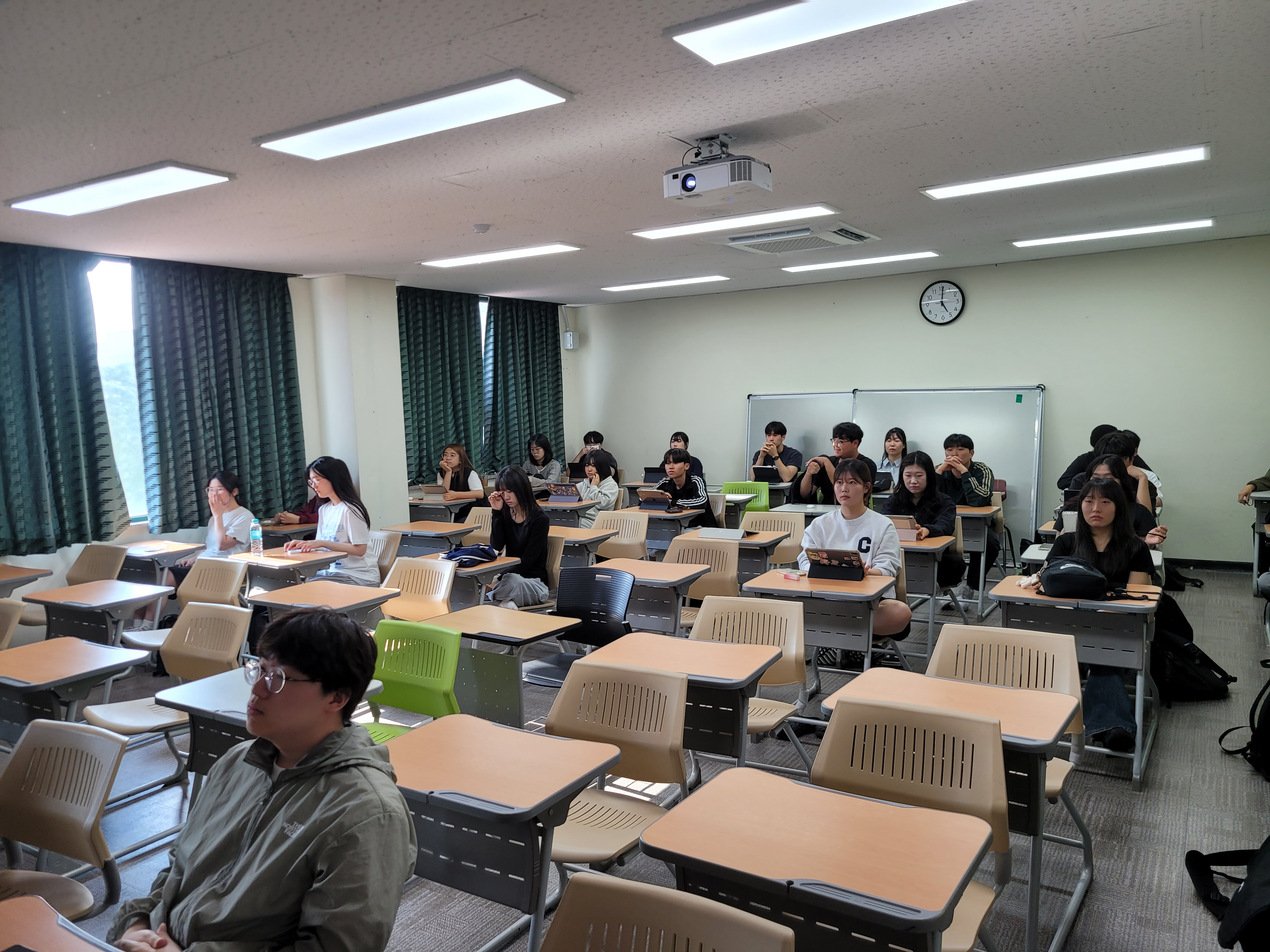 25-1학기 GWNU 취업 및 동문특강 운영 대표이미지